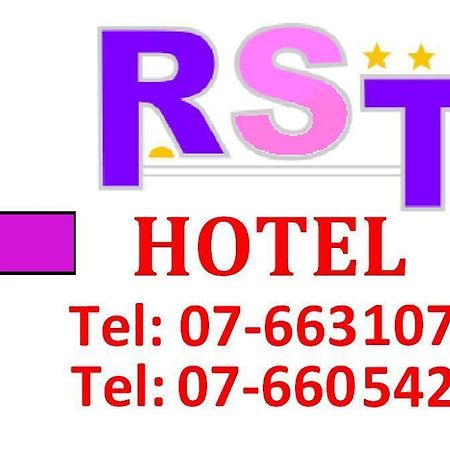 Rst Hotel Johor Bahru Bagian luar foto